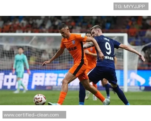 中超激战曼联大胜切尔西六比二点球大战瞬间点燃全场激情 中超激战曼联大胜切尔西六比二点球大战瞬间点燃全场激情