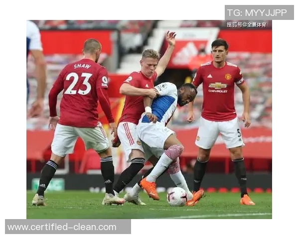 国王杯激战曼联与阿森纳平局点球大战引发争议与热议