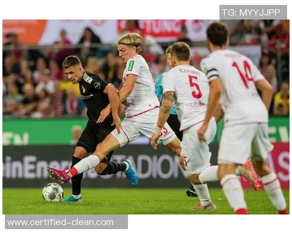 德甲惊天冷门波尔图大胜巴黎圣日耳曼引爆全场激情瞬间回顾