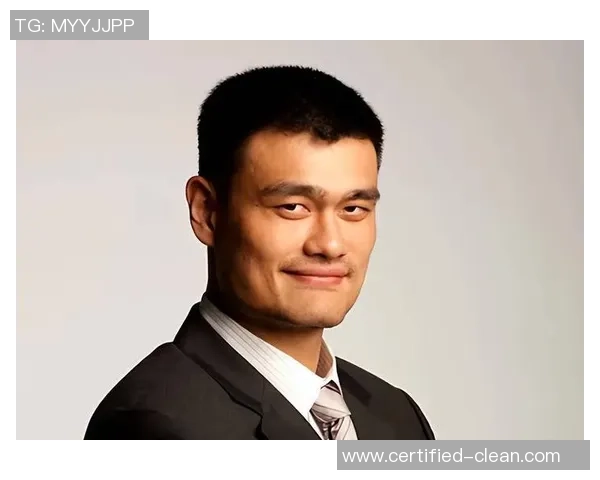 姚明与女记者的故事背后揭示了体育与媒体的深刻联系与挑战