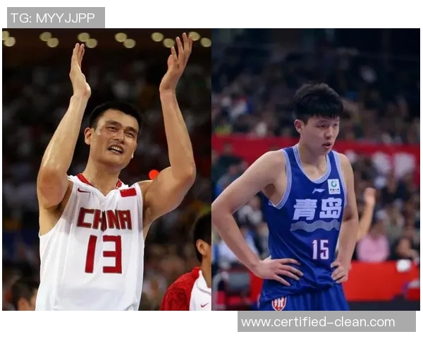 姚明在男篮比赛中的反应引发热议球迷纷纷点赞他的冷静与智慧