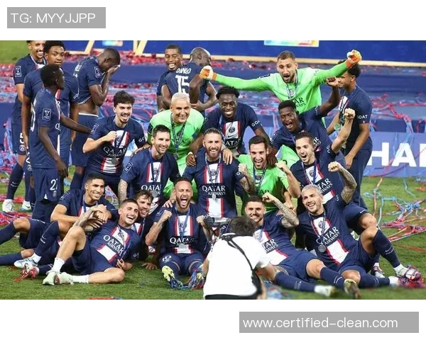 国王杯激战皇马与巴黎圣日耳曼战成平局乌龙球成比赛转折点解析 国王杯激战皇马与巴黎圣日耳曼战成平局乌龙球成比赛转折点解析