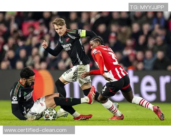 意甲激战：那不勒斯6比2狂胜阿森纳点球大战引发全场狂欢