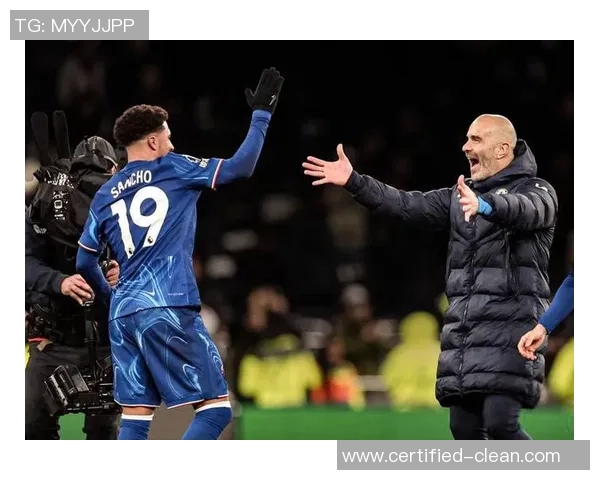 欧联杯精彩对决拜仁与切尔西战成平局转会传闻引发热议 欧联杯精彩对决拜仁与切尔西战成平局转会传闻引发热议