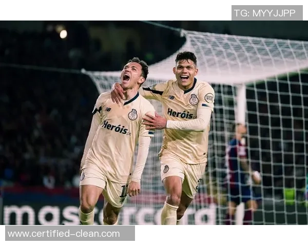 巴萨友谊赛大胜波尔图红牌事件引发全场热议与争议