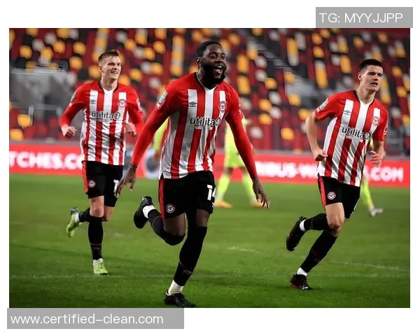 德甲精彩对决那不勒斯大胜热刺乌龙球引发全场狂欢与转会热议