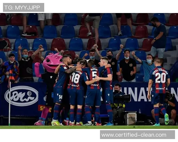 西甲焦点战平巴黎圣日耳曼与波尔图激战成和引发全场热议