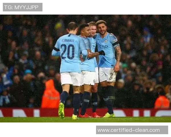 友谊赛回顾AC米兰狂胜曼城五球乌龙球成比赛转折点分析