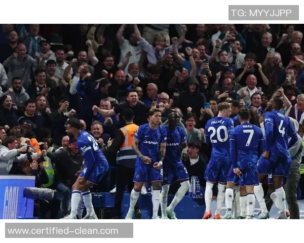 欧联杯波尔图与阿森纳战平红牌争议引发全场热议