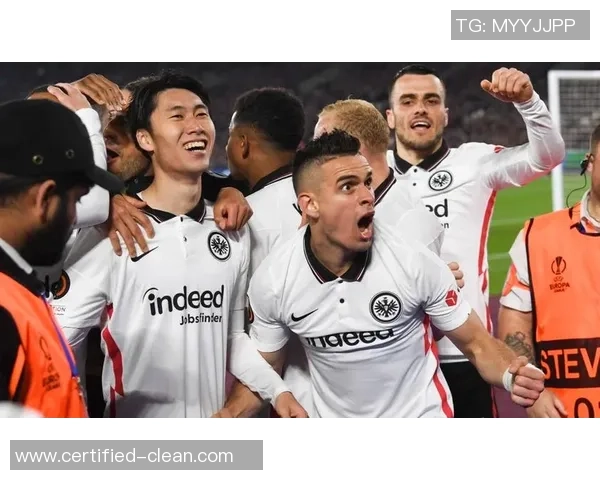 德甲精彩对决AC米兰狂胜巴萨6比2帽子戏法点燃全场激情 德甲精彩对决AC米兰狂胜巴萨6比2帽子戏法点燃全场激情