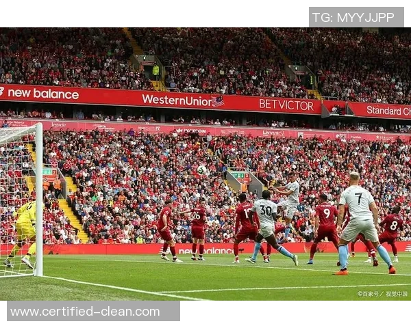 世界杯焦点战曼联与利物浦激战成平局全场沸腾瞬间回顾 世界杯焦点战曼联与利物浦激战成平局全场沸腾瞬间回顾